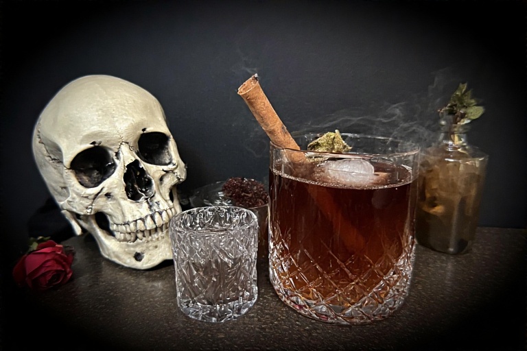 cursed_photo_of_anime_art_illu (2)